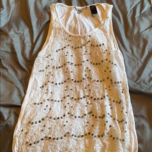 Beaded tank